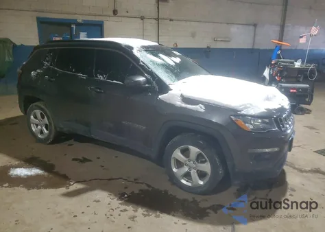 2018 Jeep Compass Latitude z USA, uszkodzony, nr VIN 3C4NJDBB8JT262460